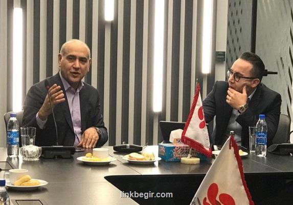 سهامداری و شراكت تجاری با آپ، مایه خرسندی بانك كشاورزی است سهامداری و شراكت تجاری با آپ، مایه خرسندی بانك كشاورزی است